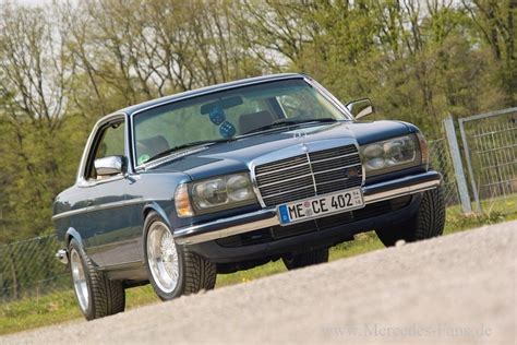 Mercedes Youngtimer In Style Coupé Mit Chic Faktor Das 82er W123