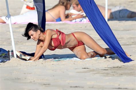 Emily Ratajkowski In Red Bikini Hits The Beach In The Hamptons 39 Gotceleb