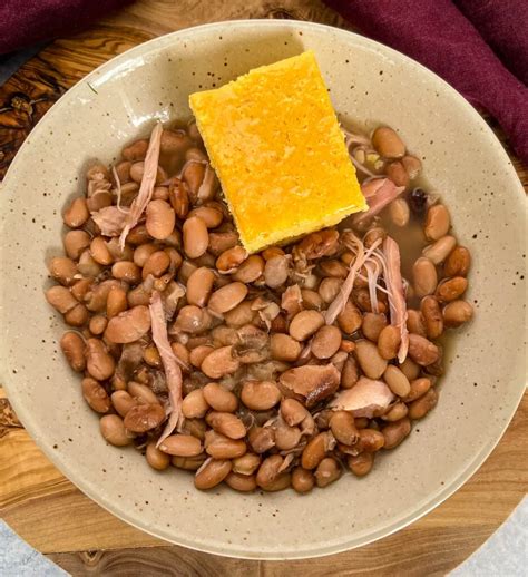 slow cooker crockpot pinto beans with smoked turkey