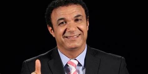 يلعب اليوم النادي الأهلي المصري فى الدور نصف نهائي من كأس العالم للأندية 2021، ويبحث الكثيرون من عشاق النادي الأهلي عن معلق مباراة الأهلي وبايرن ميونخ وكذلك تشكيل فريق الأهلي فى مواجهة البايرن وتشكيل فريق بايرن ميونخ ، أيضًا طاقم الحكام فى المباراة. أحمد الطيب.. الانتماء الزملكاوي والرغي يسيطران علي معلق ...