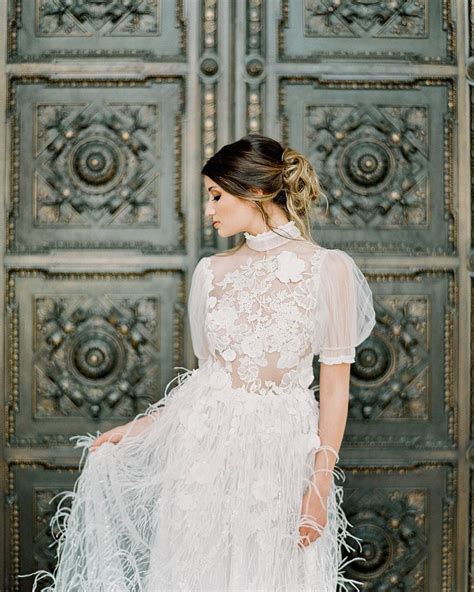 35 Ostrich Feather Wedding Dresses For The Couture Bride ⋆ Ruffled