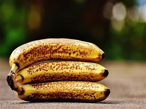 Surprising Health Benefits Of Eating Overripe Bananas