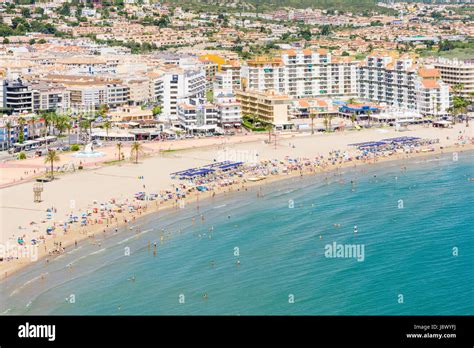 Plage Espagnole Bondée Banque De Photographies Et Dimages à Haute Résolution Alamy