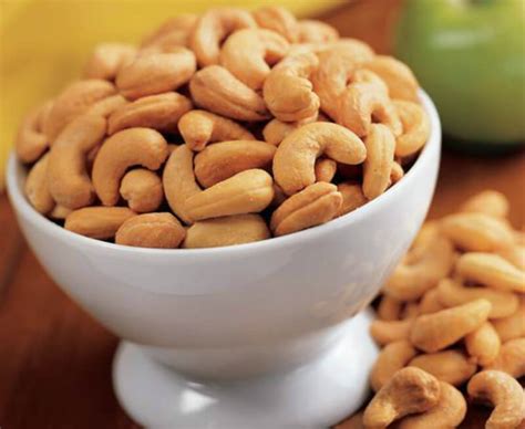 Kacang Mete Camilan Sehat Untuk Ibu Hamil