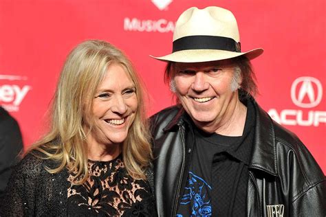 Musicians Take Sides In Neil Young Vs Spotify Battle