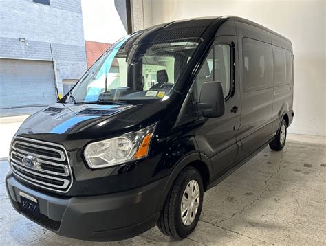 15 Passenger Mid Roof Ford Transit 350 Xlt Vti Van Rentals