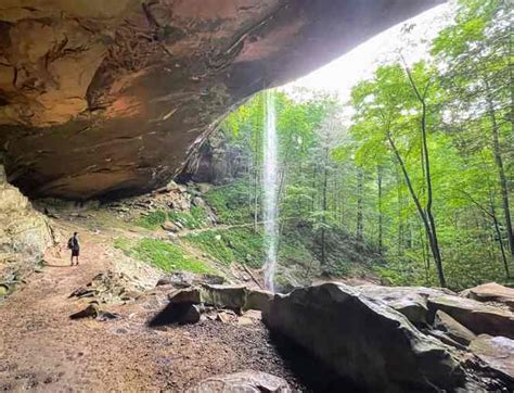 Best Hiking Trails To Get To Yahoo Falls In Kentucky