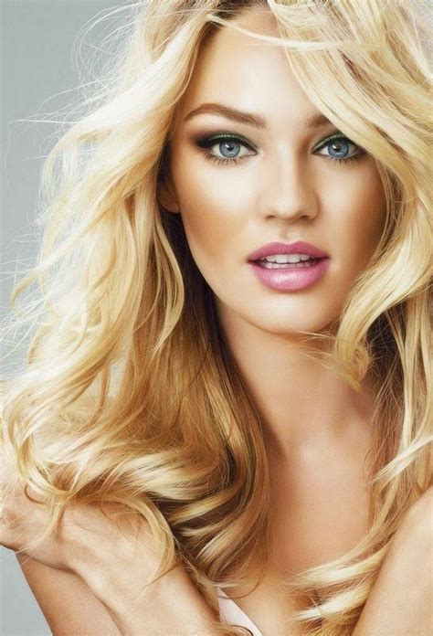 Candice Swanepoel My Town Magazinenin Kapak Kızı