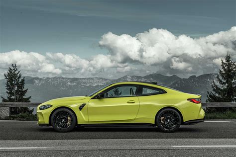Here we present a portrait. The new BMW M4 Competition Coupé (09/2020).