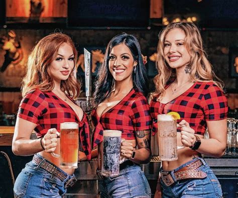 Twin Peaks Grand Opening Celebration To Feature Colts Players Daily Journal