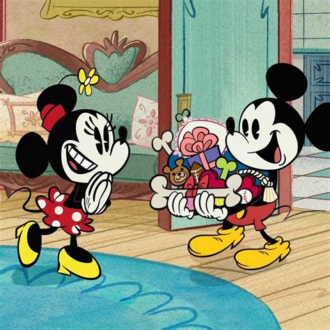 Pin By Cristina Damura On Disney In 2020 Mickey Mouse Disney Mickey
