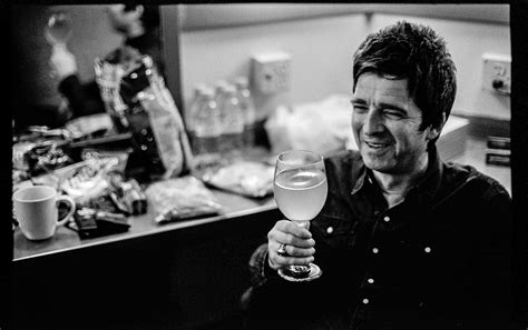 See more of noel gallagher on facebook. Noel Gallagher dice que no es un Rock n Roll Star | Brit Noise