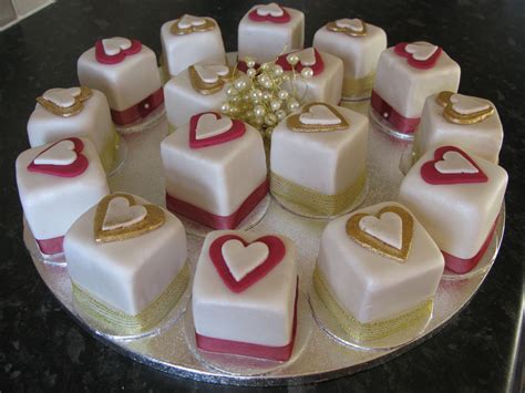 Mini Square Wedding Cakes — Mini Cakes Petit Fours Mini Wedding