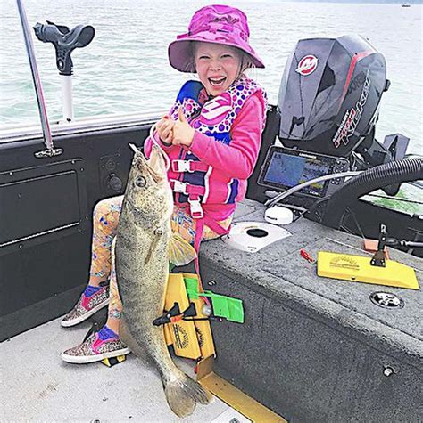 Here you will find the latest reports, fishing news, and tackle you need to fish lake erie. Lake Erie walleye fishing goes old school for limit ...