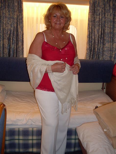 Mb Crb93715 61 From Ipswich Is A Local Granny Looking For Casual Sex