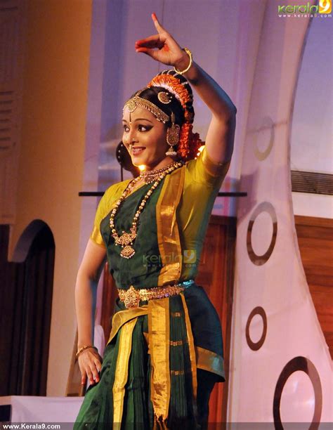 Manju Warrier Dance Actress Manju Warrier Gallery Gethu Cinema Indian Actress Manju