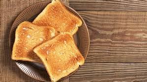 Alat yang umumnya digunakan dalam pembakaran kue kering di antaranya bar cookies, yaitu adonan yang dimasukkan kedalam loyang pembakaran yang sudah dialas kertas roti dengan ketebalan ½ cm, dimasak setengah matang lalu dipotong bujur sangkar kemudian. 2 Type Alat Pemanggang Roti Terbaik untuk Restoran - Mesin ...