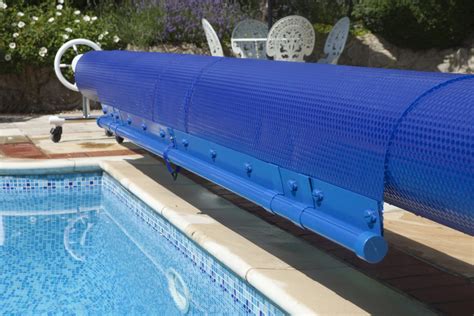 Solar swimming pool covers are also commonly referred to as bubble covers because of their original surface. Manual Swimming Pool Covers Surrey | H2o Swimming Pools