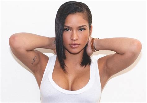 Diddy S Ex Cassie Set To Break The Internet With Her Nude Pregnancy