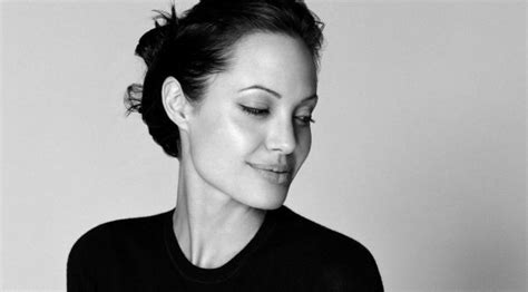 Angelina Jolie Smile Portrait Photoshoot Shes Amazing She Is Gorgeous