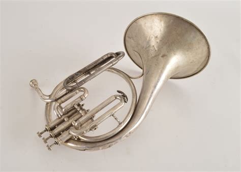 Vintage French Horn Ebth