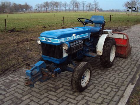 Ford 1210 United Kingdom Tractor Picture 451791