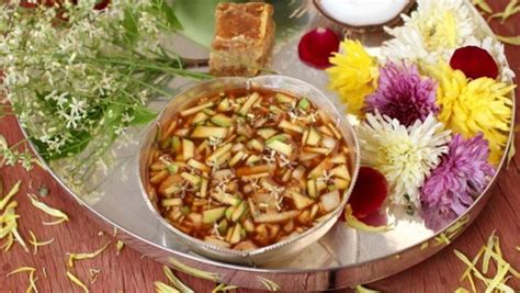 Ugadi (ugādi, samvatsarādi, yugadi) is the new year's day for the states of andhra pradesh, telangana and karnataka in india. Reasons, Rituals And Richness! This Ugadi, Make The ...