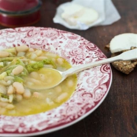 Swiss chard, carrots, cannellini beans and spinach come together in bobby's version of this hearty vegetable soup. White Beans and Cabbage Soup. A delicate Italian comfort food cannellini beans and cabbage soup ...