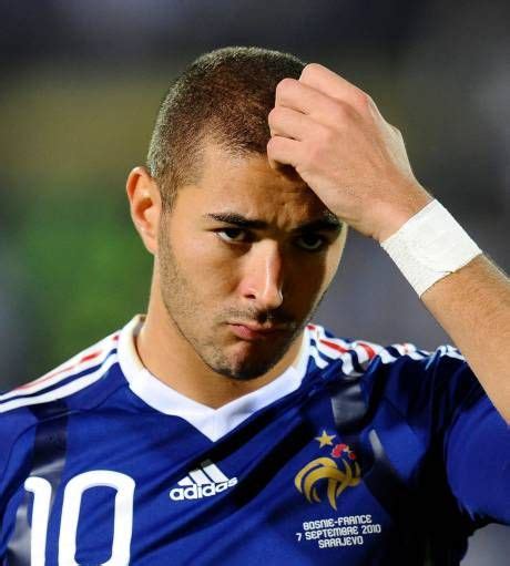 Karim benzema has been named in france's euro 2020 squad, the first time he has been selected for the national team since october 2015. Karim Benzema - France NT That cute innocent look...😍 ...