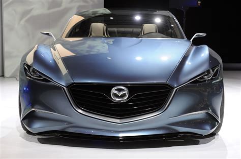 Looks Like A Car Los Angeles World Premiere Of The Mazda Shinari