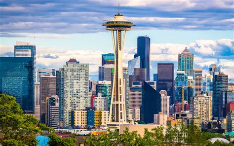 Downtown Seattle | Neighborhood Guide | Brenna Violet