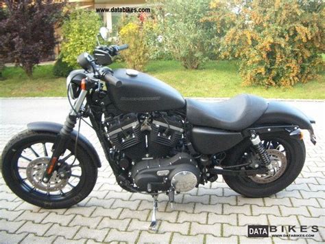 Just flat black and chrome. 2010 Harley Davidson XL 883 Sportster Iron flat-black 2010