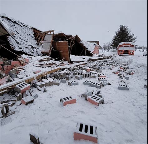 Pa Bowling Alley Roof Collapses Under Heavy Snow