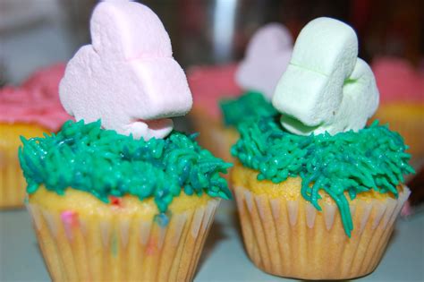 Bunny Marshmallows On Cupcake Minis So Easy So Cute Marshmallows Holiday Fun Minis