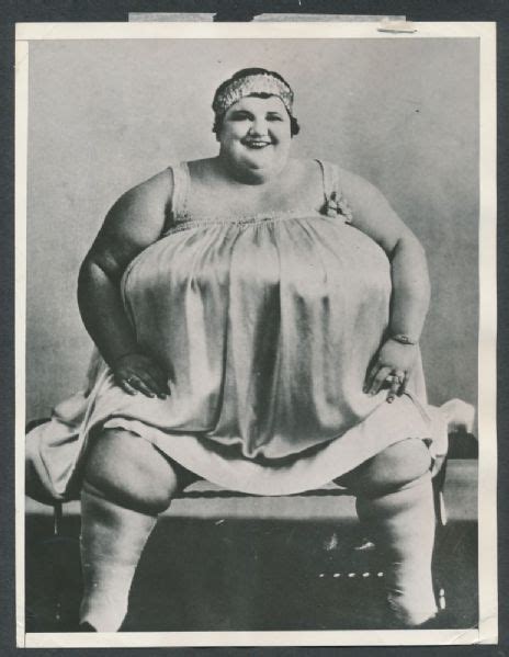 1938 Photo Of 700 Pound Circus Fat Lady Doris Bleu Vintage Circus Photos Vintage Pictures