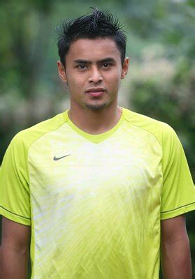 Dia mula mewakili malaysia ketika berusia 16 tahun. Rite Blog: MalaysiaKU : Gol Tercantik Skuad Harimau