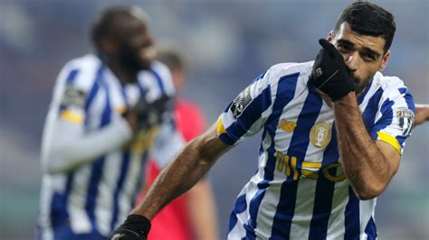 Mehdi taremi is on facebook. FC Porto: Taremi falha jogo da Taça da Liga contra o ...