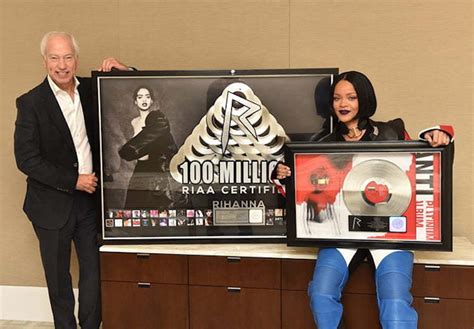 Rihanna Gets Riaa Certification For 100 Million Songs Sold