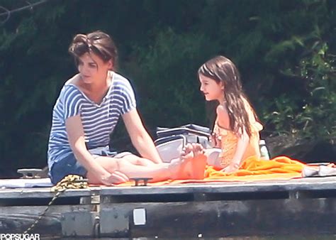 Katie Holmes Took Her Daughter Suri Cruise To A Pond For A Swim Katie Holmes Sips A Beer On