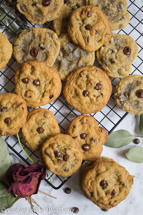 Drizzle sugar mixture over cooled cookies. Irish Cream Chocolate Chip Cookies - Cooking with a Wallflower