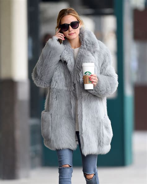 Olivia Palermo In A Fur Coat Out For Coffee In Bew York 01152016
