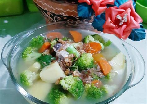 Bagi pemula jangan takur mencoba. Resep Sayur Sop Ayam oleh Karinda Ayu - Cookpad