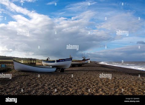 Weybourne Beach Norfolk Stormy Waves Fishing Boats Stock Photo Alamy