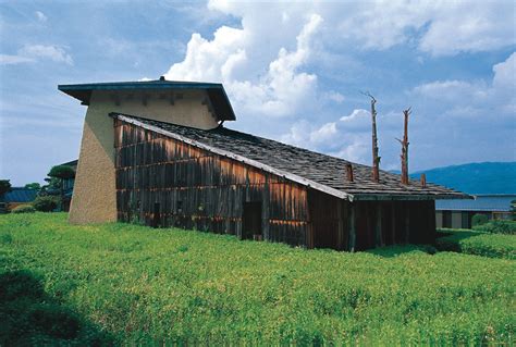 Terunobu fujimori architekt, 39,80 euro, hatje cantz verlag. fujimori-terunobu-jinchokan-moriya-historical-museum ...