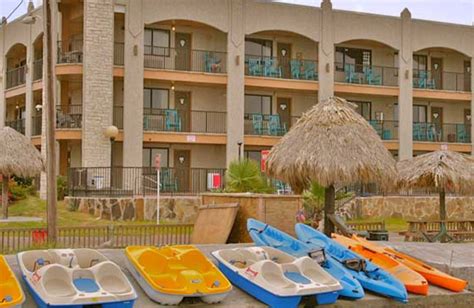 The hd stream above shows you the marvellous south beach, located on the east shore of lake michigan, in the southern part of the u.s. Hunt's Castle Hotel (Rockport, TX) - Resort Reviews ...