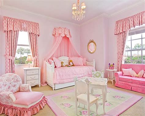 Little girls' bedroom decorating ideas. Pink Inspiration: Decorating Your Home With Pink