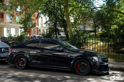 The mercedes coupe is vastly popular in the us luxury car market. Mercedes-Benz C 63 AMG Coupé Black Series - 8 January 2017 - Autogespot