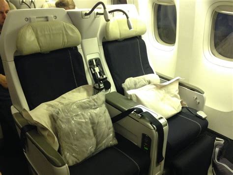 Der reisezeitraum gilt bis auf weiteres. Air France Premium Economy Review | Air france, France ...
