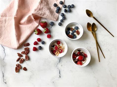 Montez les blancs en neige, incorporé le mélange aux cerises à la spatule. La glace au yaourt maison *frozen yogurt* sans sorbetière ...