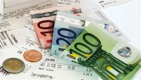 La lotteria degli scontrini prevede che tutti i contribuenti persone fisiche maggiorenni residenti nel territorio dello stato, che effettuano acquisti di. Lotteria degli scontrini, arrivano le prime regole ...